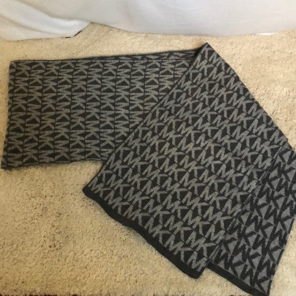 Michael Kors Winter Scarf